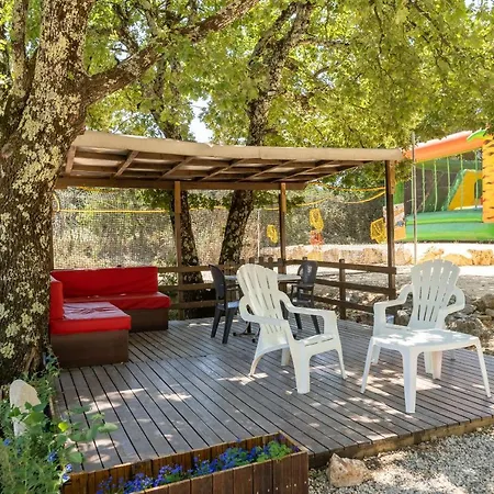 Camping La Buissiere 3* Barjac (Gard)