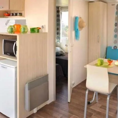 Camping La Buissiere Campsite 3*