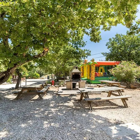 Camping La Buissiere 3* Barjac (Gard)