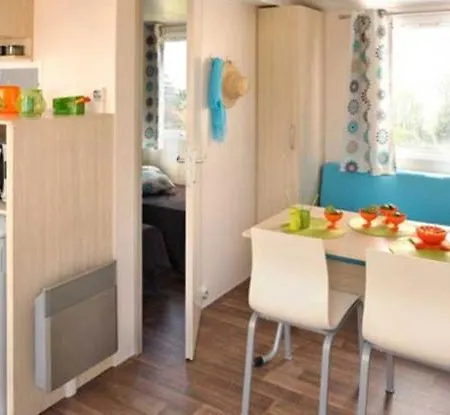 Camping La Buissiere Campsite 3*