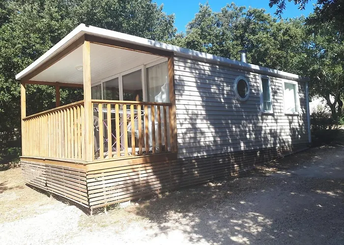 Camping La Buissiere Баржак
